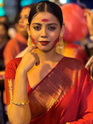 anushka roy Instagram - শুভ বিজয়া ❤️🥺
