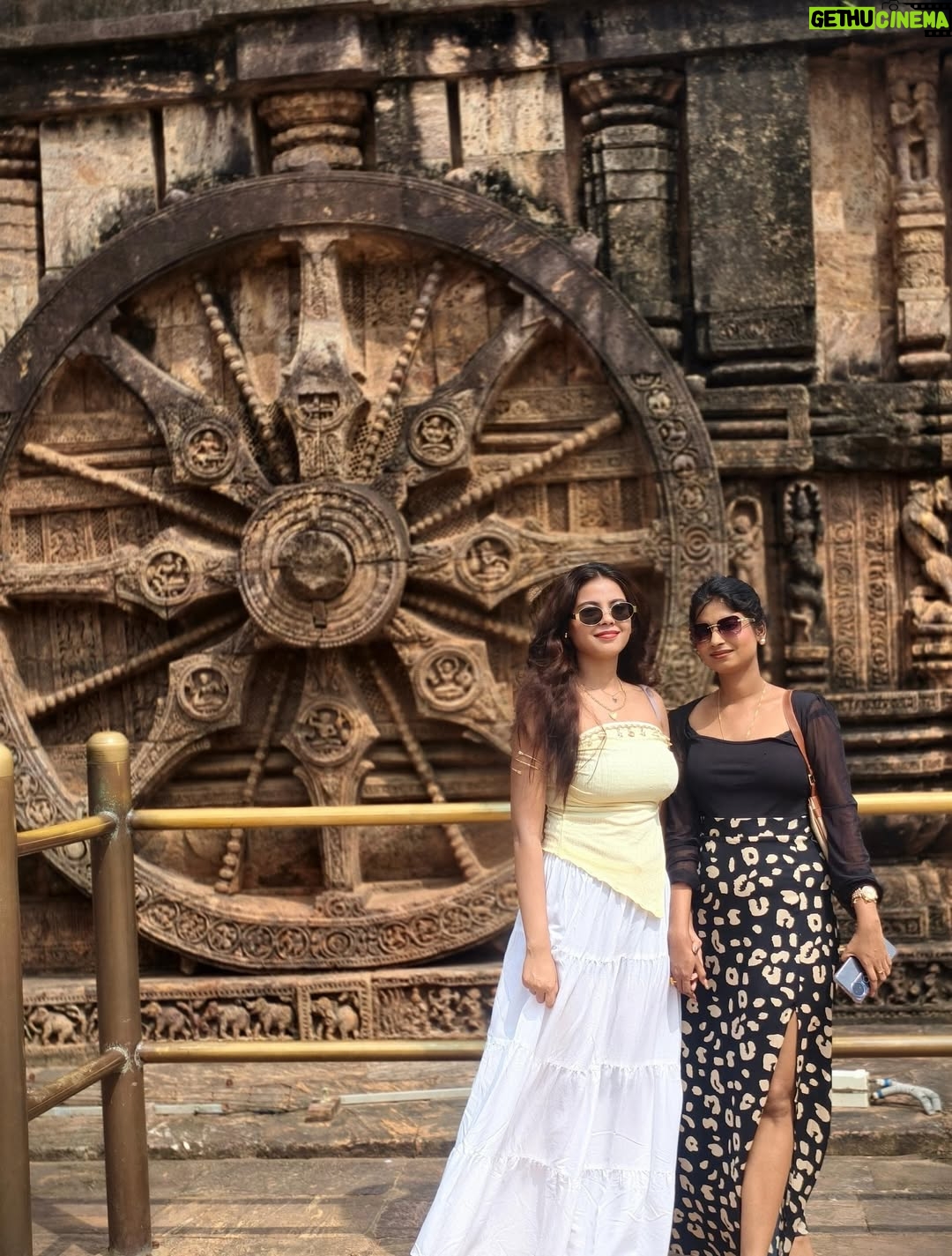 anushka roy - 29.7K Likes - 🫣❤️