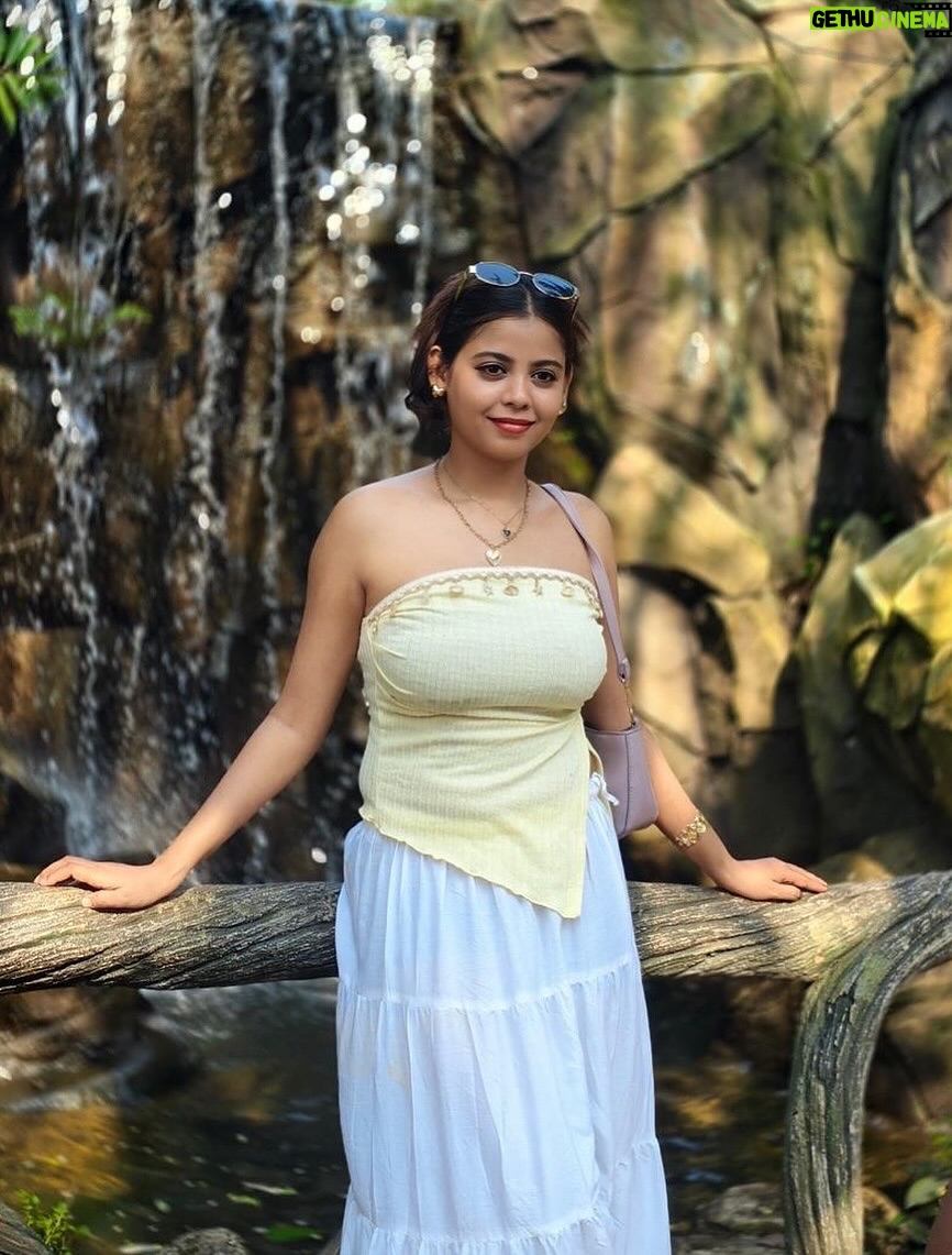 anushka roy - 29.7K Likes - 🫣❤️