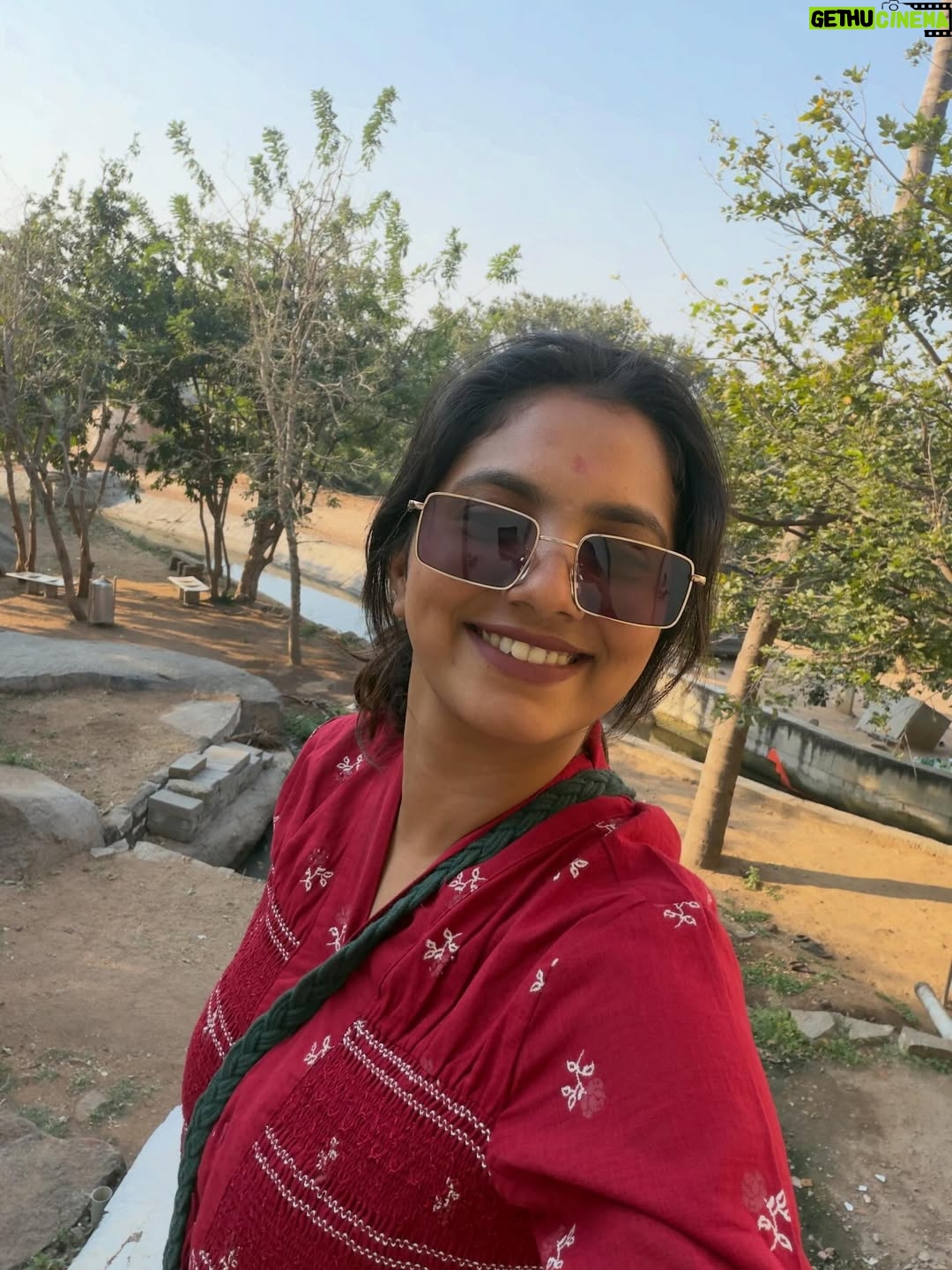 bhumika Basavaraj - 133K Likes - Blessed 🙏✨
#bhumikabasavaraj #hampỉ