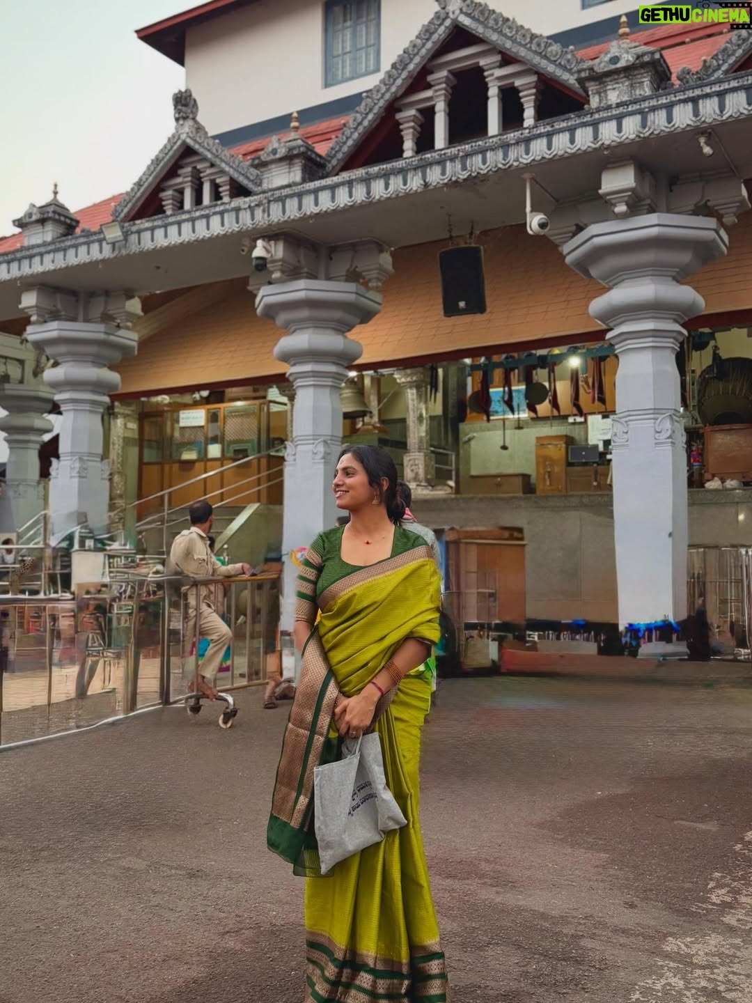 bhumika Basavaraj - 53.5K Likes - ಧರ್ಮಸ್ತಳಕ್ಷೇತ್ರ ವರಪರಂ ಜ್ಯೋತಿಮ್ 🕉️..
#bhumikabasavaraj