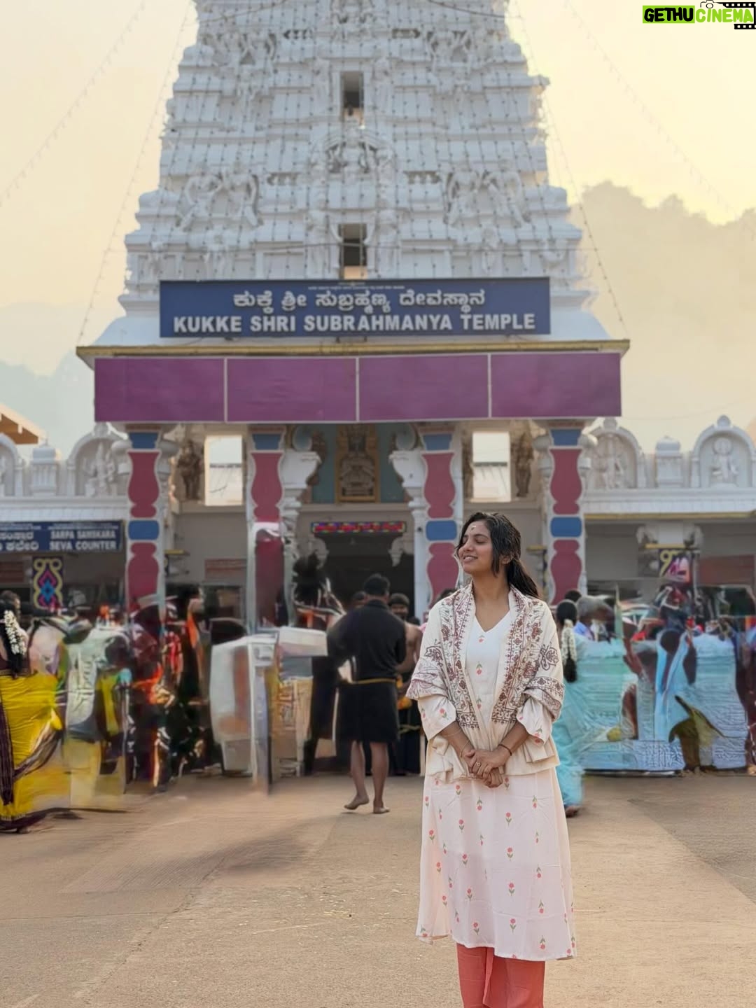 bhumika Basavaraj - 53.5K Likes - ಧರ್ಮಸ್ತಳಕ್ಷೇತ್ರ ವರಪರಂ ಜ್ಯೋತಿಮ್ 🕉️..
#bhumikabasavaraj