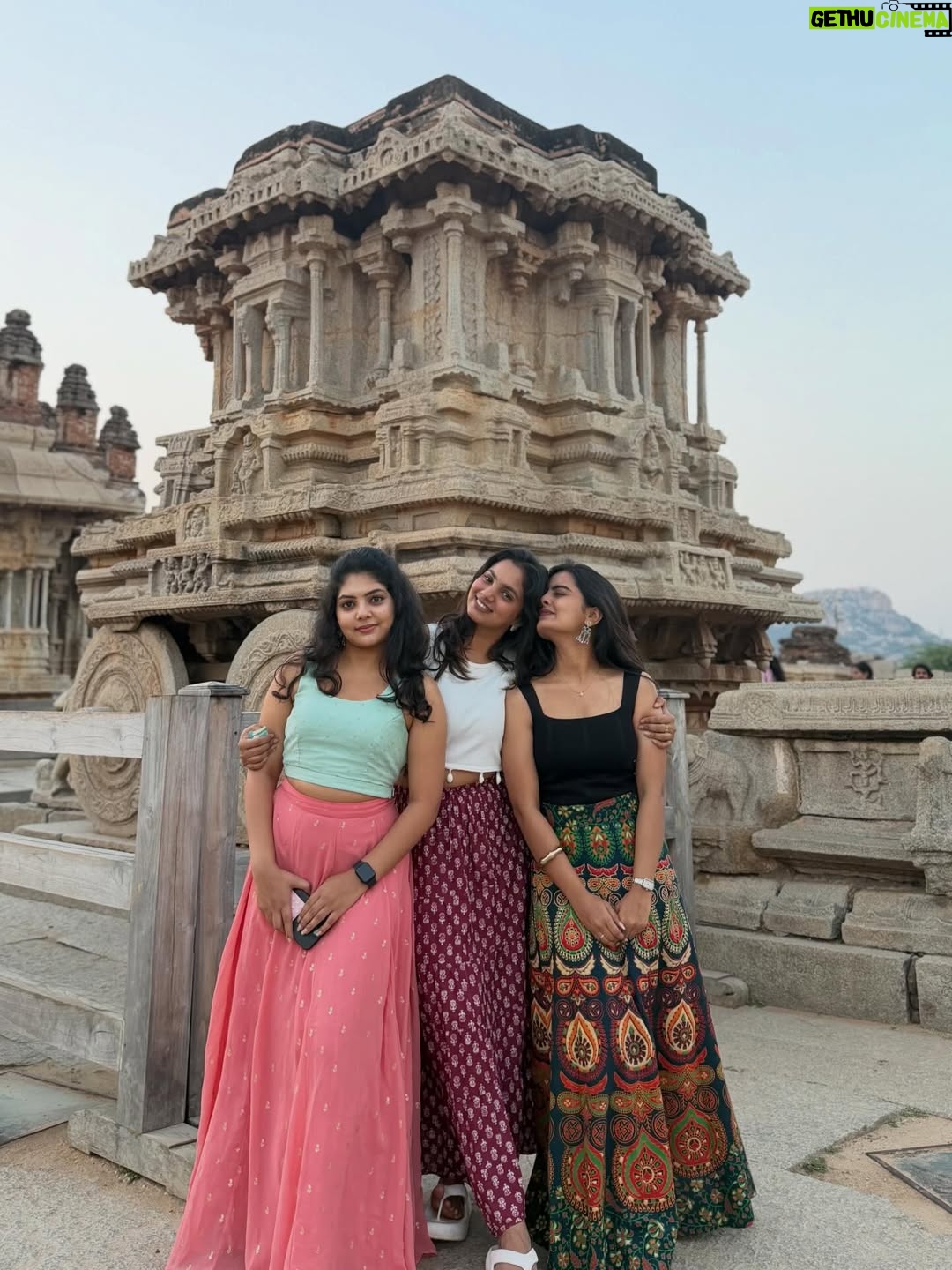 bhumika Basavaraj - 60.1K Likes - HAMPI ✨🙏
#bhumikabasavaraj