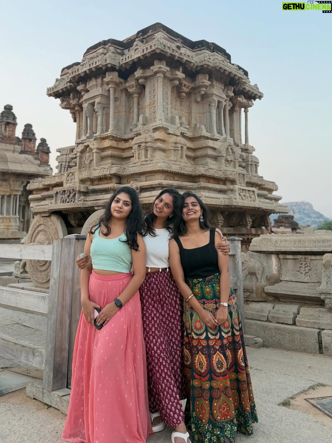 bhumika Basavaraj - 60.1K Likes - HAMPI ✨🙏
#bhumikabasavaraj