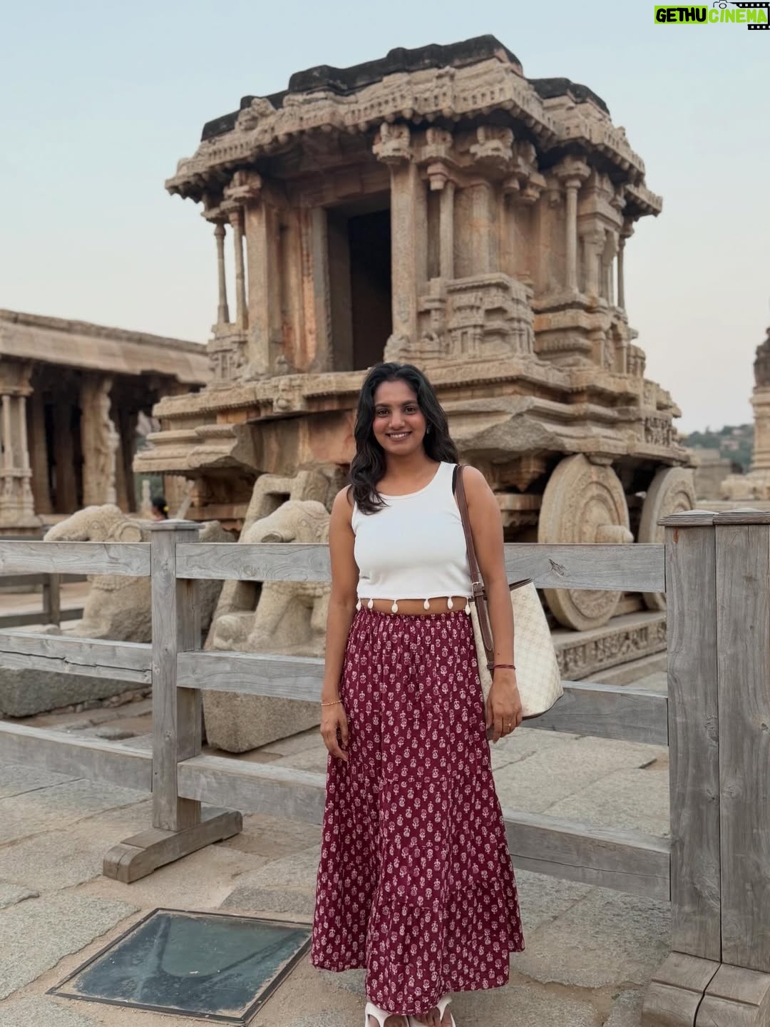 bhumika Basavaraj - 60.1K Likes - HAMPI ✨🙏
#bhumikabasavaraj