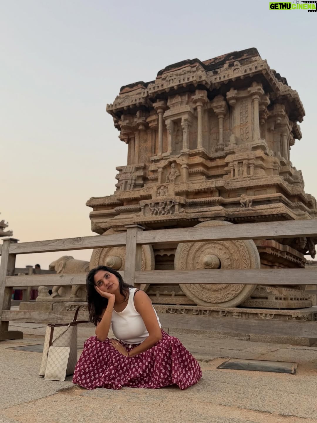 bhumika Basavaraj - 60.1K Likes - HAMPI ✨🙏
#bhumikabasavaraj