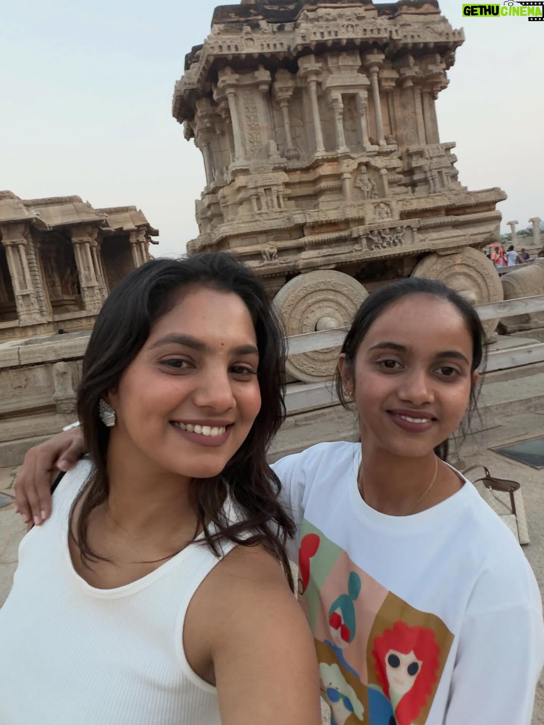 bhumika Basavaraj - 60.1K Likes - HAMPI ✨🙏
#bhumikabasavaraj