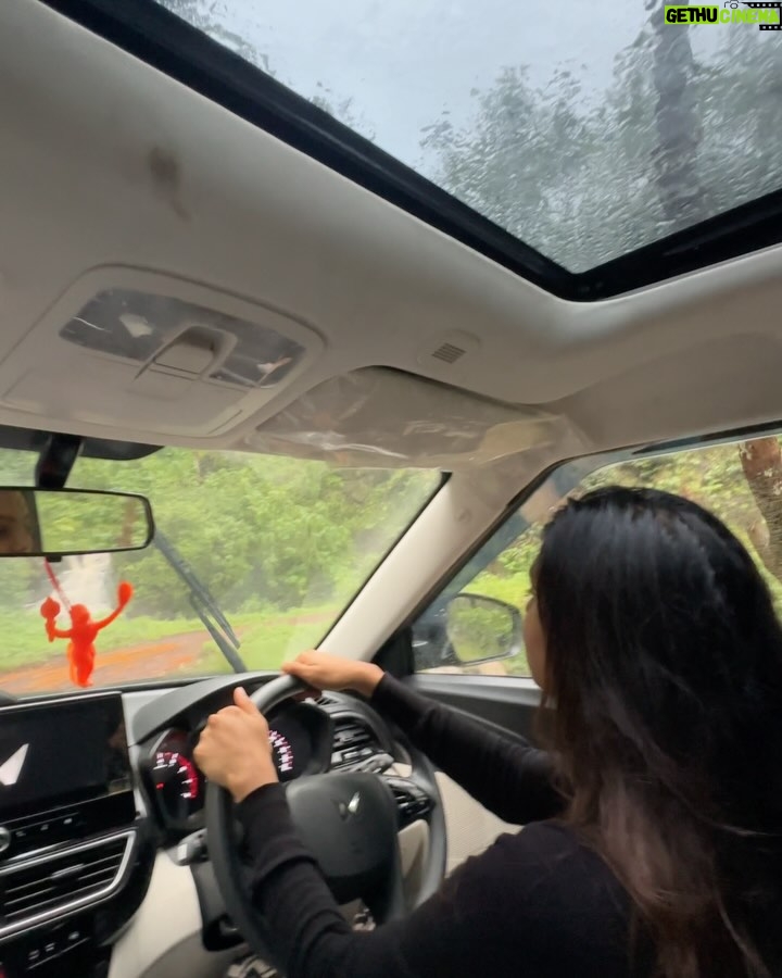 bhumika Basavaraj - 75.2K Likes - That smell of wet earth, and the sound of falling rain is my addiction✨🌧️

#bhumikabasavaraj
