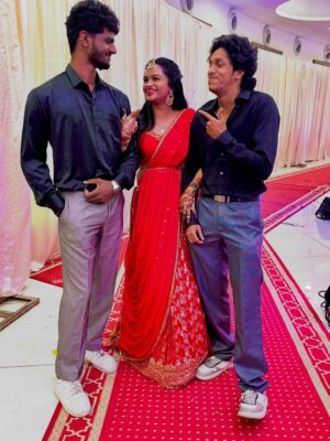 brunda Prabhakar Instagram - Happiest Birthdayyy Dasshhhhhh🥳💃

Thanks for always having my back and being there for me ❤️
Just lucked out ✨

My hero, My superstar, my one and onlyyy 😎
(Captioned by the OG himself @_sadhwin.shetty_ )