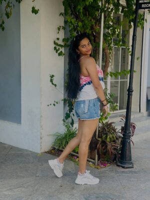 brunda Prabhakar Instagram - Know your worth & just double tap😉
Swipe👉👉

#brundaprabhakar #pondicherry #girlstrip #selflove