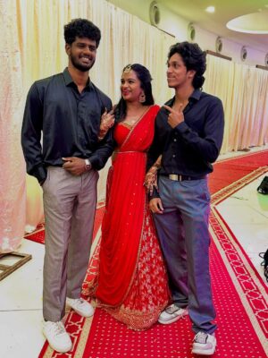 brunda Prabhakar Instagram - Happiest Birthdayyy Dasshhhhhh🥳💃

Thanks for always having my back and being there for me ❤️
Just lucked out ✨

My hero, My superstar, my one and onlyyy 😎
(Captioned by the OG himself @_sadhwin.shetty_ )
