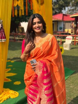 chandra Chakraborty Instagram - Gallery dump from cousin ki shaadi 🌼
.
.
.
.
.
.
#haldi #kolkatawedding #bengaliwedding #saree #family #wedding #explore #taneirasarees #makeup #ᴘʜᴏᴛᴏᴅᴜᴍᴘ