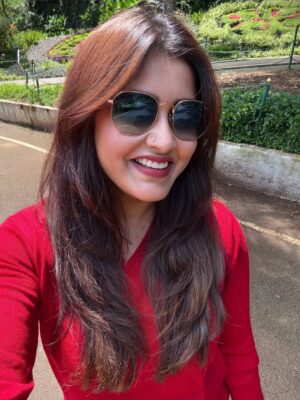 chandra Chakraborty Instagram - Messy hair, but in rhythm 👓
.
.
.
.
.
.
.
.
#travelgram #ooty #selfies #travel #instamoment #instagram #travelinstyle #exploreinstagram