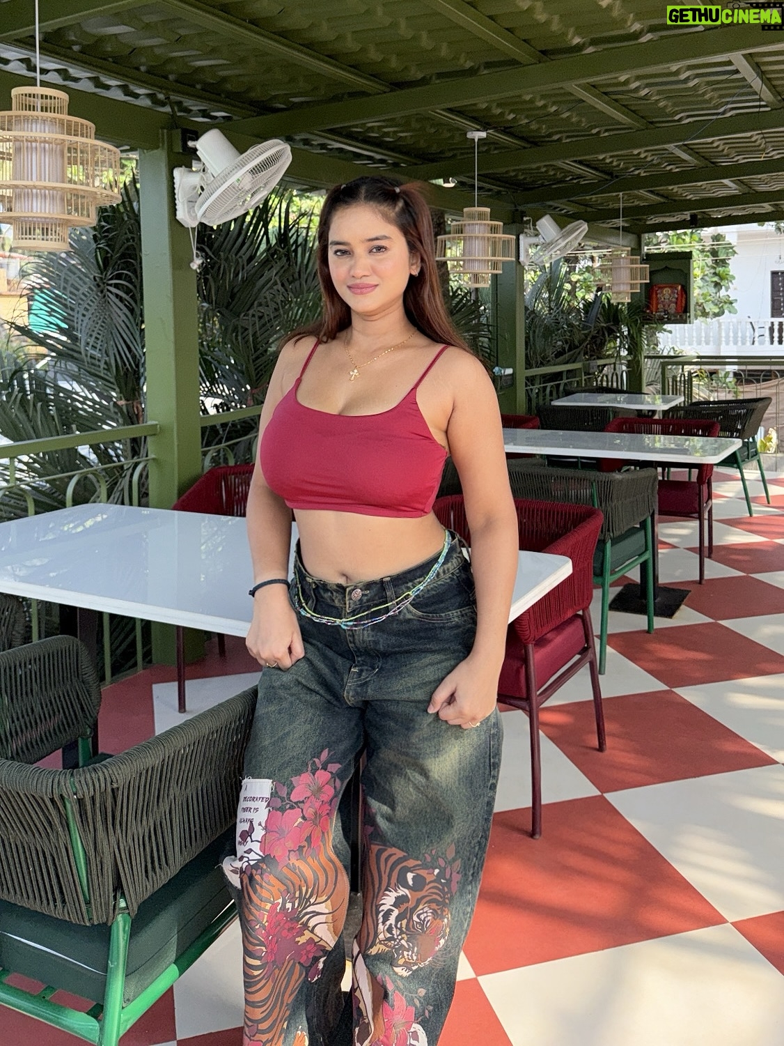 deeksha - 31.6K Likes - Too busy enjoying life to explain it.
@oo.olivia.goa @socialswitch.in