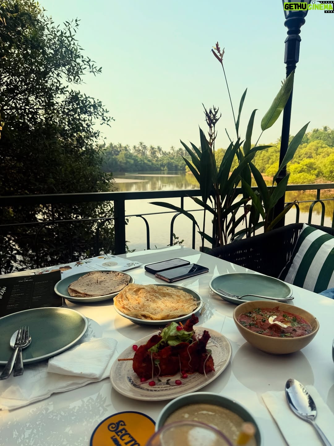 deeksha - 31.6K Likes - Too busy enjoying life to explain it.
@oo.olivia.goa @socialswitch.in