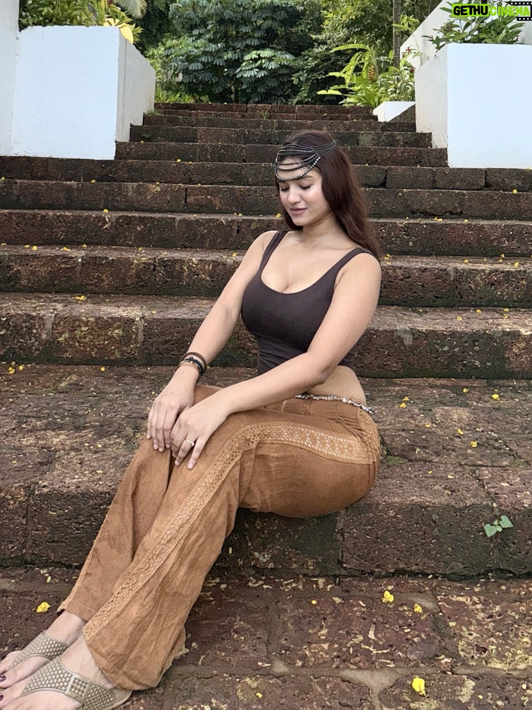 deeksha - 122.8K Likes - Re-uploading my most loved pictures of 2025, Grateful beyond words for every like, comment, save, and share. From quiet uploads to viral love—none of this would be possible without you.Entered 2025 with 170k followers and big hopes now I have 375k. This year treated me kindly.Soft moments, loud wins, and quiet healing.Everything unfolded just the way it should.
Learning to appreciate how far I’ve come.
Holding gratitude close.
Moving forward with a full heart✨