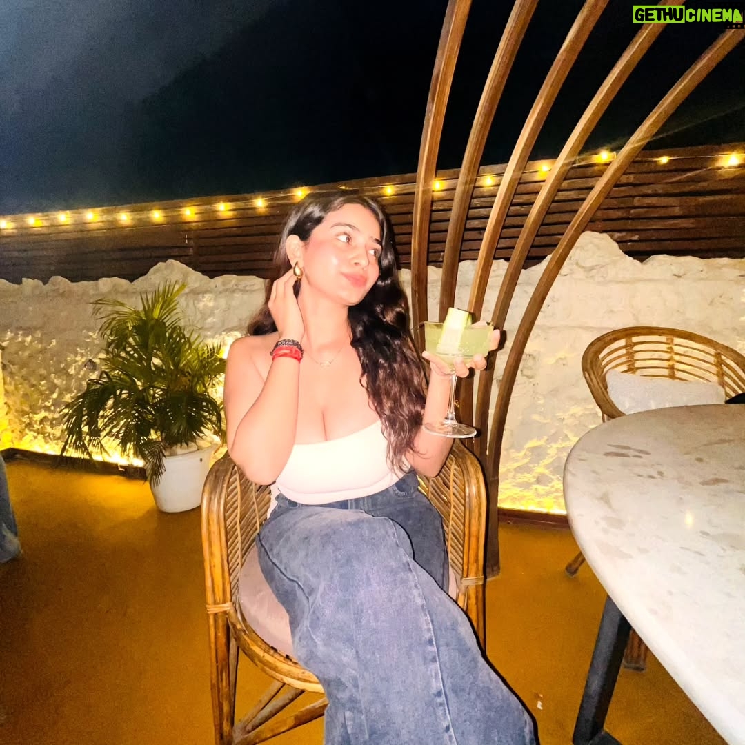 deepaliish - 1.7K Likes - 💕

@seshdelhi
@redcarpetspr
#instamood #instagood #posts #shares