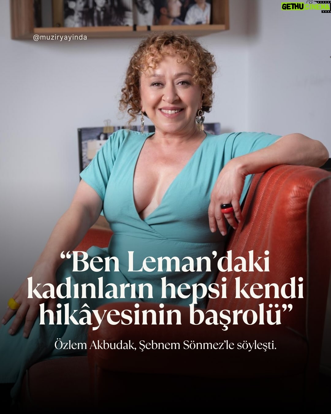 Şebnem Sönmez - 2.1K Likes - “Güçlü kadın” tanımı bizi tehlikeli bir yola sürüklüyor. Benim için güçlü kadın -ya da güçlü insan- olduğu hâli yaşayabilen, varoluşunun kırılgan tarafını ortaya koyabilen, çevresiyle ilişki içinde kalabilen, gerektiğinde değişebilen, inançlarını yaşayabilen kişidir. Kararlarının sorumluluğunu taşıyabilen… 

Hakkını arayabilen de güçlüdür, arayamayan da. Önemli olan insanın hem kendinin hem de diğer herkesin farkında olması; kendine ve başkalarına zarar vermeden yaşayabilmesi; dünyaya bir anlam katabilmesi, paylaşabilmesi; iyi, doğru ve güzelin peşinde olmasıdır.

Şebnem Sönmez anlatıyor.

Künye: 
Photo / Mehmet Kaçmaz Hair / Aru - Metin Demir 
Makeup/ Yasin Şefik
