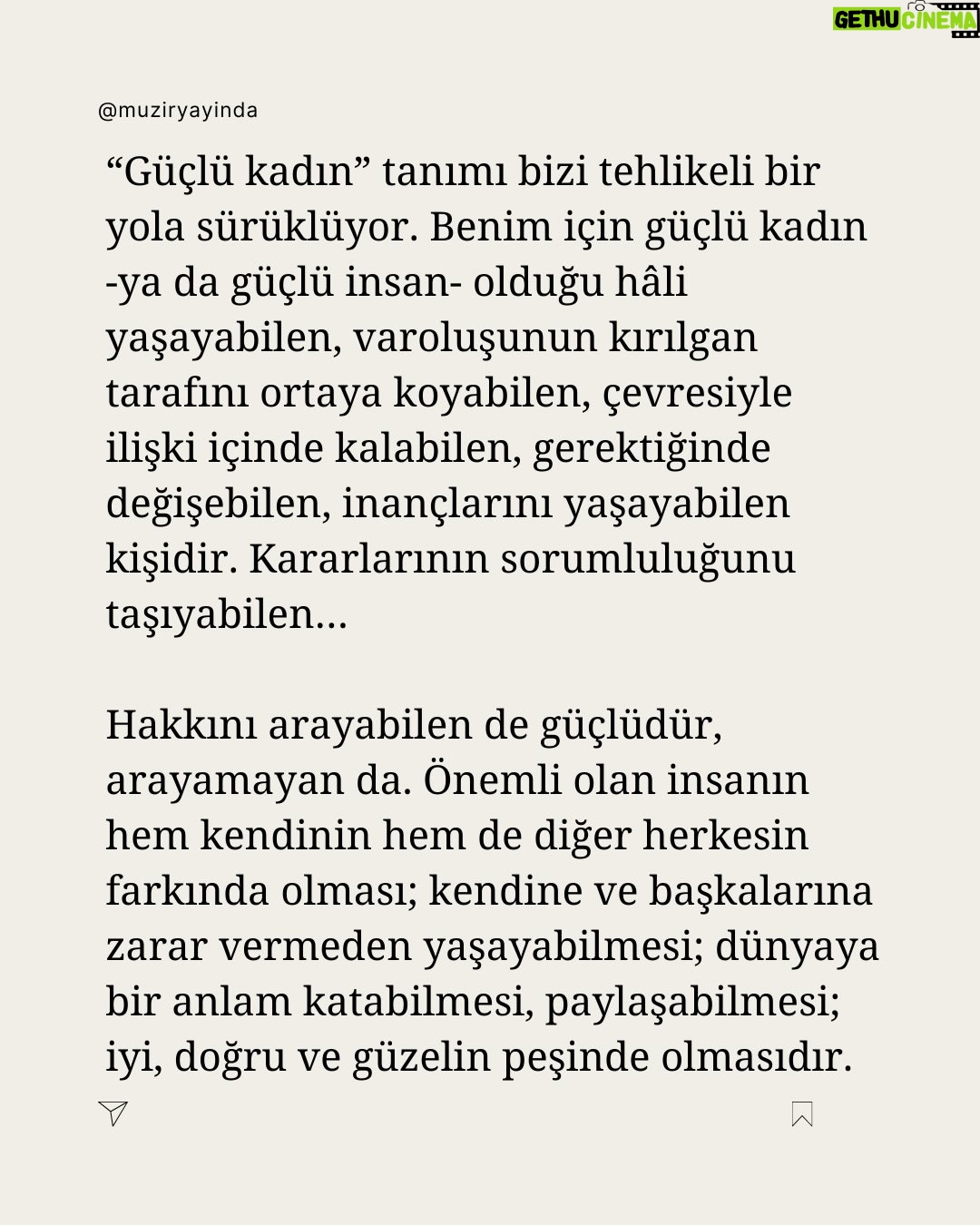 Şebnem Sönmez - 2.1K Likes - “Güçlü kadın” tanımı bizi tehlikeli bir yola sürüklüyor. Benim için güçlü kadın -ya da güçlü insan- olduğu hâli yaşayabilen, varoluşunun kırılgan tarafını ortaya koyabilen, çevresiyle ilişki içinde kalabilen, gerektiğinde değişebilen, inançlarını yaşayabilen kişidir. Kararlarının sorumluluğunu taşıyabilen… 

Hakkını arayabilen de güçlüdür, arayamayan da. Önemli olan insanın hem kendinin hem de diğer herkesin farkında olması; kendine ve başkalarına zarar vermeden yaşayabilmesi; dünyaya bir anlam katabilmesi, paylaşabilmesi; iyi, doğru ve güzelin peşinde olmasıdır.

Şebnem Sönmez anlatıyor.

Künye: 
Photo / Mehmet Kaçmaz Hair / Aru - Metin Demir 
Makeup/ Yasin Şefik
