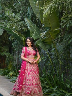 geetika bisht Instagram - Pink, always.💞💞