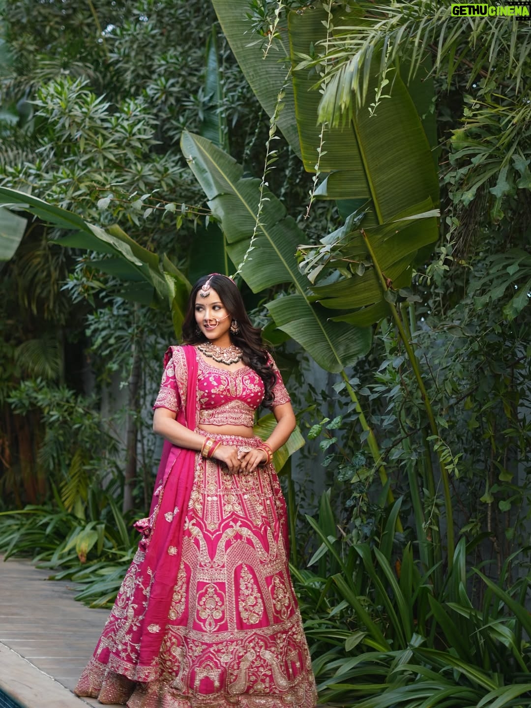 geetika bisht - 5.1K Likes - Pink, always.💞💞