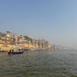 geetika bisht Instagram - Yeh sheher dikhta kam, mehsoos zyada hota hai…🫶🏻
.
.
.
#banaras #varanasighats #fyp #explore #explorepage✨