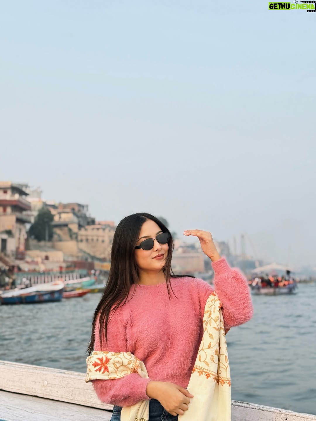 geetika bisht - 4.5K Likes - Finding stillness in a city that never sleeps.
.
.
.
#banaras #banarasghat #varanasighats #beaut #aesthetic #fyp #explore #sukoon #love #explorepage✨ #insta