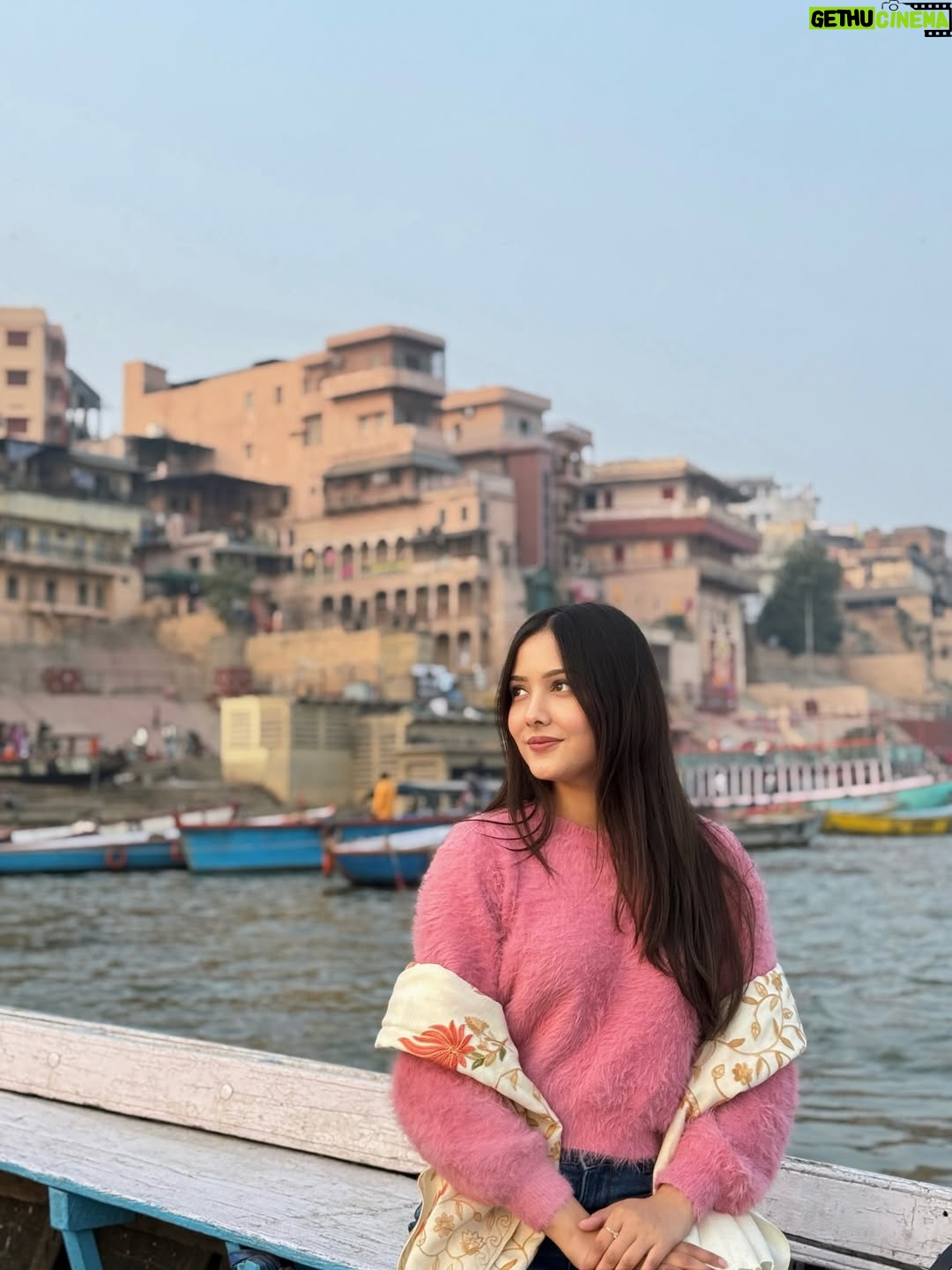 geetika bisht - 4.5K Likes - Finding stillness in a city that never sleeps.
.
.
.
#banaras #banarasghat #varanasighats #beaut #aesthetic #fyp #explore #sukoon #love #explorepage✨ #insta