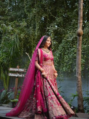 geetika bisht Instagram - Pink, always.💞💞
