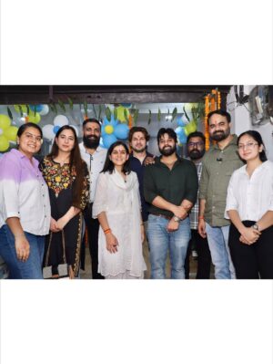 himanshi singh Instagram - Offline Classes की शुरुआत आप लोगों के साथ!🙏♥️
#letslearn