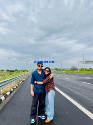 himanshi singh Instagram - Road trips♥️
