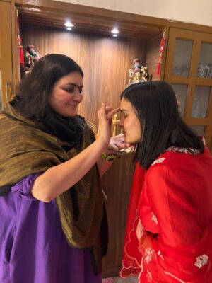 himanshi singh Instagram - शुभ दीपावली 🪔✨
#diwali