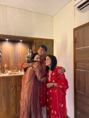 himanshi singh Instagram - शुभ दीपावली 🪔✨
#diwali