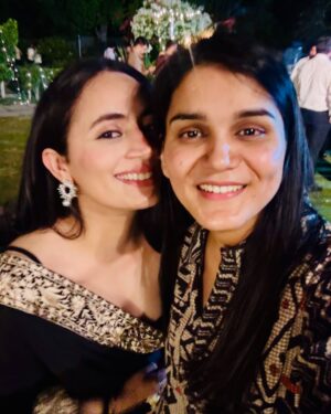 himanshi singh Instagram - Good times, good vibes♥️ @saurabhtop सर का जन्मदिवस समारोह संपन्न हुआ।🤗
