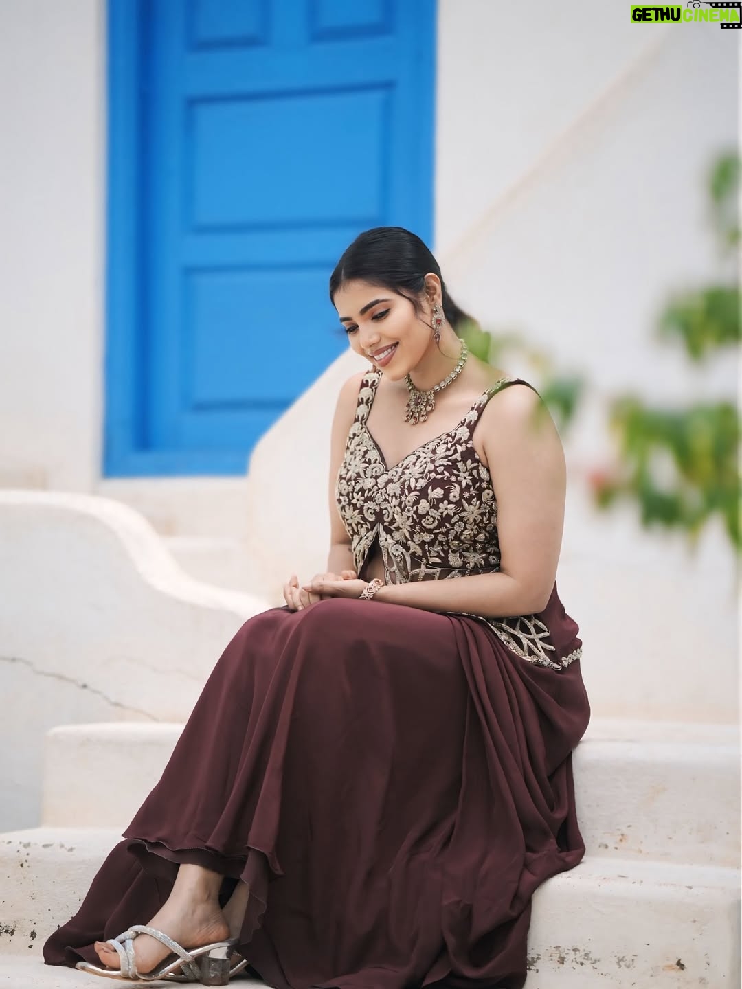 ichandanak gowda - 7.9K Likes - 🌸✨

#instapic #instagood #instagram #foryou #explore #designer #trending
