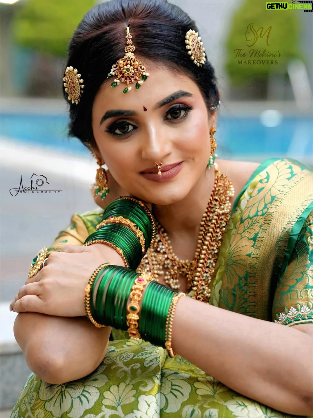 jhanvi R - 3.8K Likes - Beautiful make up and hairstyle done by @makeoverbymohini

Jewellery @arikabykeerthi 

Passionate photography @acchu_photography26

#jhanvi #jhanvianchor #jhanviartist #heroine #nannammasuperstar #gichigiligili #majacafe #saviruchi #bigboss12 #bigbossseason12 #bigbosskannada #newsanchor #journalist #janu