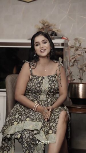 jhanvi R Instagram - ೫೦ರ ಗಡಿ ದಾಟೋಕೆ ಬೆಂಬಲಿಸ್ತಾ, ಸ್ಫೂರ್ತಿ ಆದ ನಿಮ್ಮ ಪ್ರೀತಿಗೆ ಸದಾ ಋಣಿ !!
@colorskannadaofficial
#BBK12 #biggboss #colorskannada #jiohotstar #jhanvianchor #expecttheunexpected