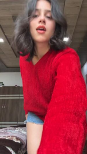 kanishka Ahluwalia Instagram - Loving this trend🤌🏻
•
•
•
#fyp #instareels #trendingreel #explorepage #reelinstagram