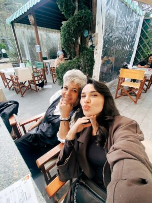 İlayda Aydın Instagram - Baştan sona dump akımına uyalım dedim💃🏻
Kocaman bir yıl bitti ve hepimizi baya bir zorladı bence.Burda olan,olamayan tüm sevdiklerim 2026’da daha çok foti çekilelim😎 Bu yıl umarım hepimize önce huzur sonra tüm kalbimizden geçen güzellikleri getirsin “2026 öyle güzel bir yıl oldu ki unutamadım” dedirtsin. Biliyorum hepimizin buna ihtiyacı vaaaar. Benim hâlâ umudum var 🐰🙏🏻 Hepiniz hep var olun bu yıl da yamacımda olun hepinizi çoook seviyorum♥️ #2025dump #byebye2025