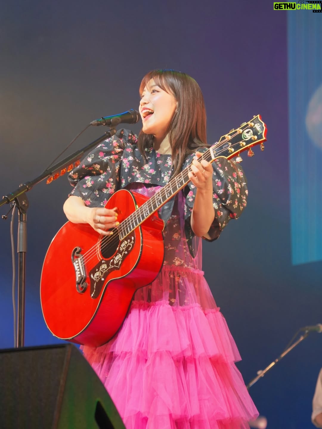 miwa - 4.7K Likes - COUNTDOWN JAPAN 25/26、みんなの声援に胸がいっぱいでした😭✨
またこのステージに立てたことが本当に嬉しく光栄でした✨
いっぱい声出してタオル回して盛り上がってくれたみんな、ありがとね🥹🩷

来年もどうぞよろしくね☺️✨

#CDJ
#CDJ2526
#miwa