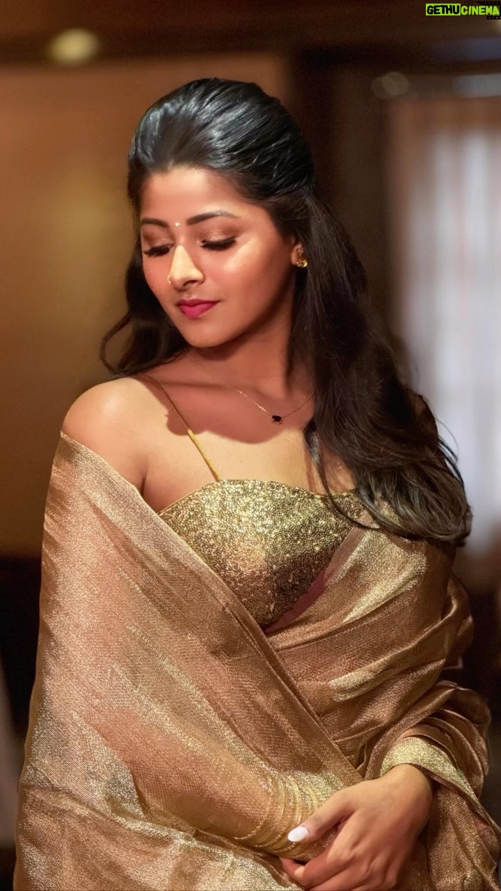 monisha Vijaykumar - 39.4K Likes - ಬೆಳಕಿನ ಹಬ್ಬ ದೀಪಾವಳಿಯ ಶುಭಾಶಯಗಳು 🪔✨