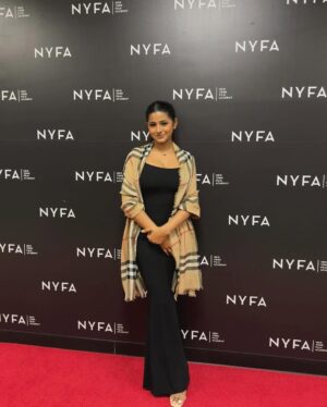 monisha Vijaykumar Instagram - Crossed oceans and continents to chase this dream🎞️
I’m sooo ready to keep learning more and growing everyday to truly honour this craft….knowing that for an actor, the journey of learning never ends.🙏
The memories I have made here will always be a cherished part of me.❤️
I’M READY FOR THE REEL AND THE REAL WORLD!!
🎬✨