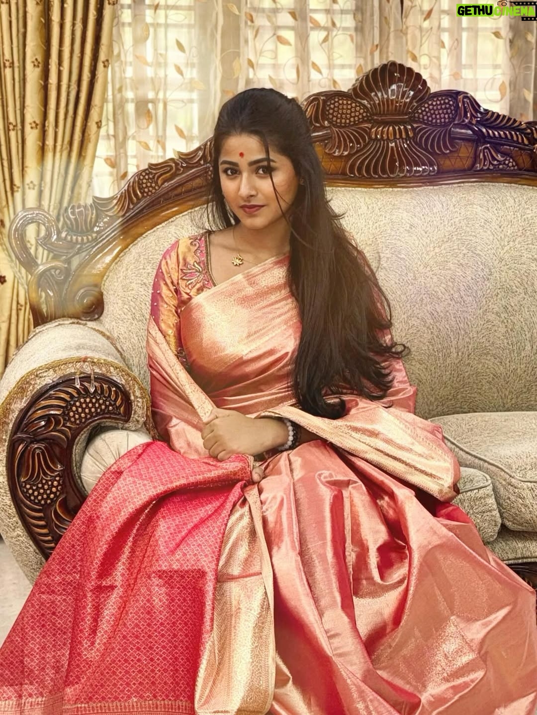 monisha Vijaykumar - 56.5K Likes - ಹಬ್ಬ 🪔✨