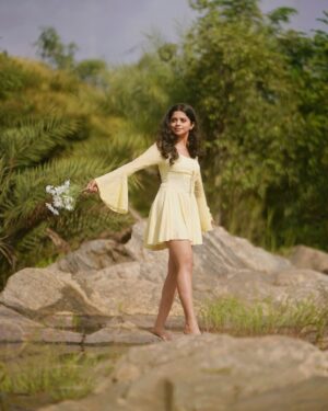nethra gowdaa Instagram - Vibes speaks louder 🌼

Captured by: @clicksbyatanu ✨