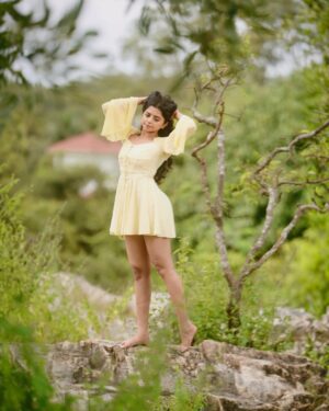 nethra gowdaa Instagram - Vibes speaks louder 🌼

Captured by: @clicksbyatanu ✨