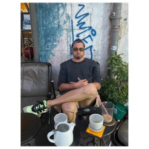 İpek Erdem Instagram - 🌹 gibi bir hafta

#beyoğlu #çatı #müzik #aşk #meşk #arkadaş #gül #konser #landofsassion #canömeruygan #jommyjai #raimpaksoy #hakanmortaş #aquadrum #dolunay #merkürretrosu #sekizkapısı #aile #yolculuk