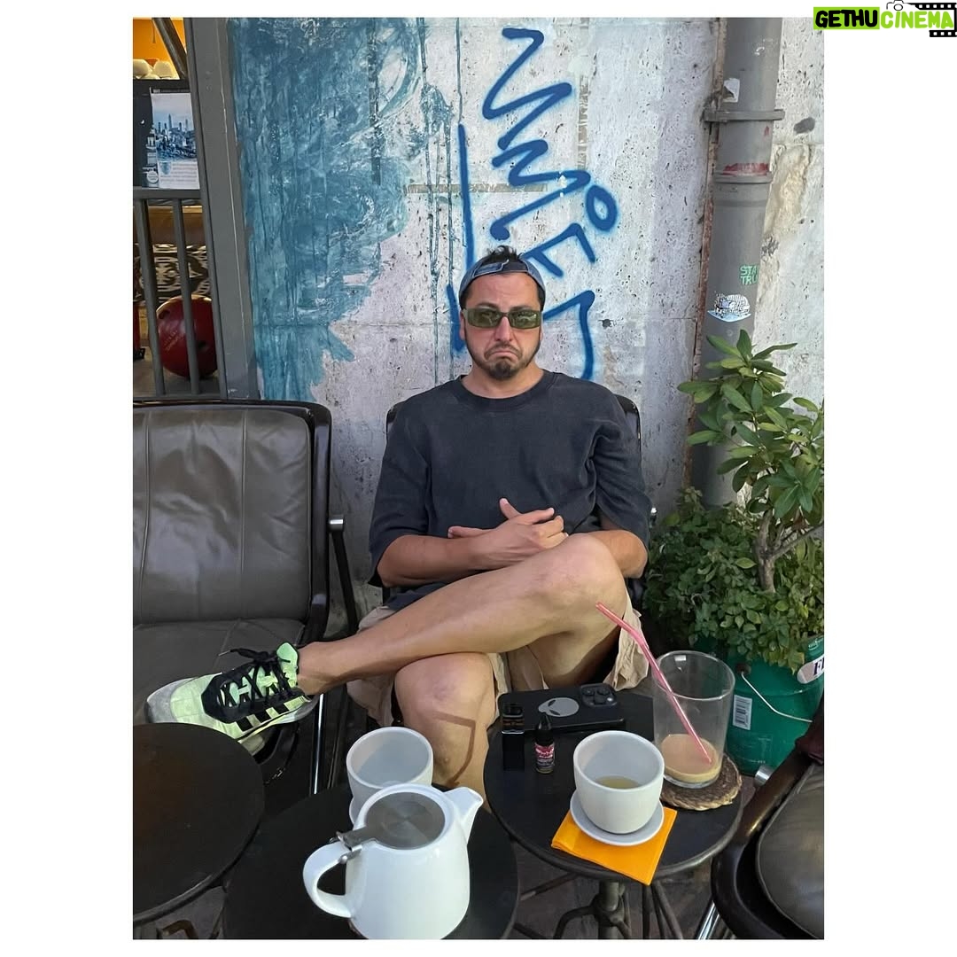 İpek Erdem - 1.4K Likes - 🌹 gibi bir hafta

#beyoğlu #çatı #müzik #aşk #meşk #arkadaş #gül #konser #landofsassion #canömeruygan #jommyjai #raimpaksoy #hakanmortaş #aquadrum #dolunay #merkürretrosu #sekizkapısı #aile #yolculuk