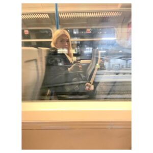 İpek Erdem Instagram - “Moonlight and love songs, never out of date”
#london