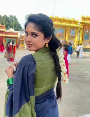 poorvi acharya Instagram - «Ethnic wear is my comfort zone»👀💗
.
.
.
#dboss #poorvi_acharya456 #karunada_shootout #gowdru_haida #nammkarnatakaphotographers #karnataka #karnatakatourism #travelkarnataka #karnataka_one #karnataka_ig #nammkarntaka #travelphotography #photography #karnataka_focus #natgeo #hampi #kannadanadu #wanderlust #bengaluru #travelblogger #indianphotography #travelindia #trellingbangalore #realkarnataka #karnatakapictures #incrediblekarnataka #incredible_shivamogga #beautiful_malenadu #mysuruonline
