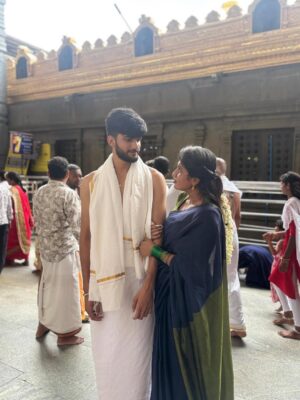 poorvi acharya Instagram - My people 🫂💗
.
.
.
#dboss #poorvi_acharya456 #karunada_shootout #gowdru_haida #nammkarnatakaphotographers #karnataka #karnatakatourism #travelkarnataka #karnataka_one #karnataka_ig #nammkarntaka #travelphotography #photography #karnataka_focus #natgeo #hampi #kannadanadu #wanderlust #bengaluru #travelblogger #indianphotography #travelindia #trellingbangalore #realkarnataka #karnatakapictures #incrediblekarnataka #incredible_shivamogga #beautiful_malenadu #mysuruonline